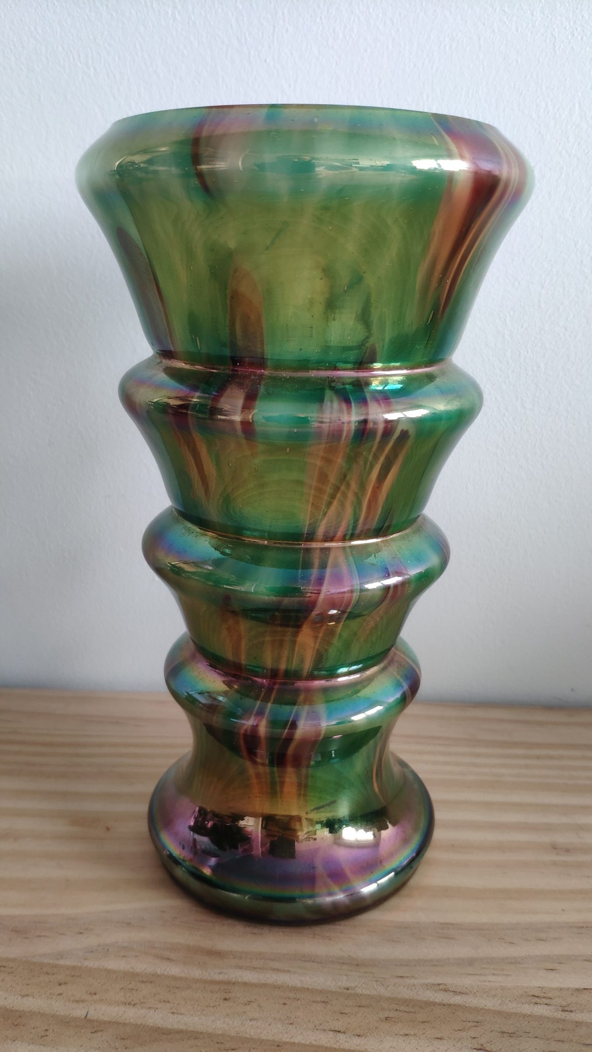 Vase Kralik, iris décor 1930's brokepoque kralik iridescent glass vase
