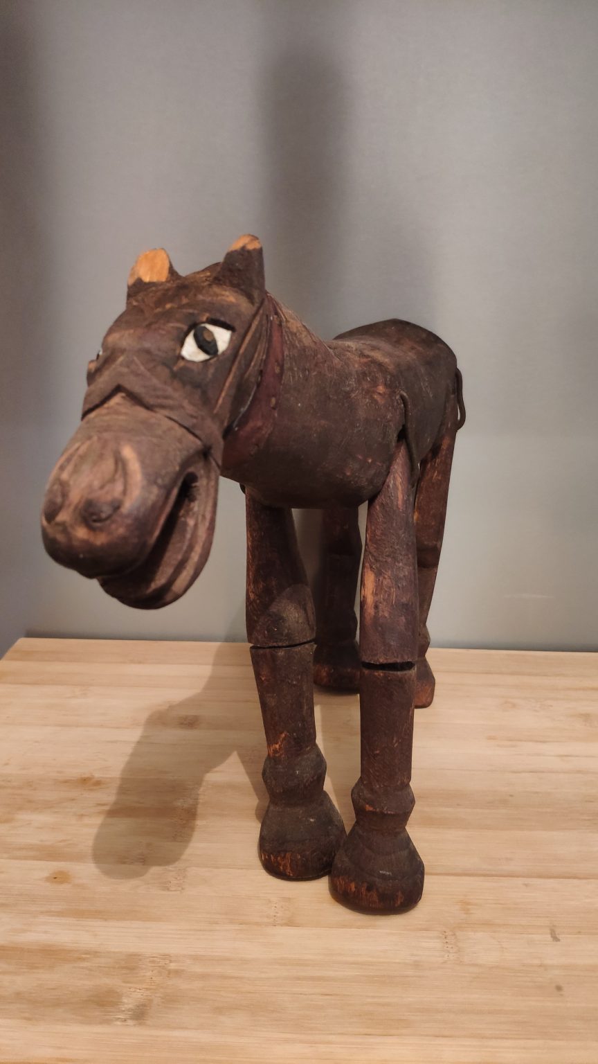 Cadre ancien en bois sculpté/1 – BAB EL HOME