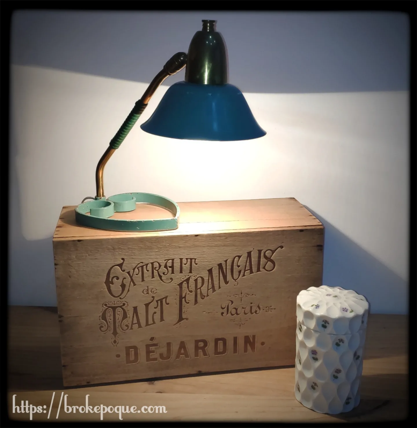 Lampe vintage atypique - brokepoque - atypical desk lamp.