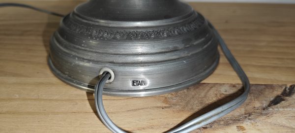 pied en étain