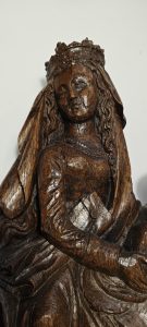 détails de la vierge