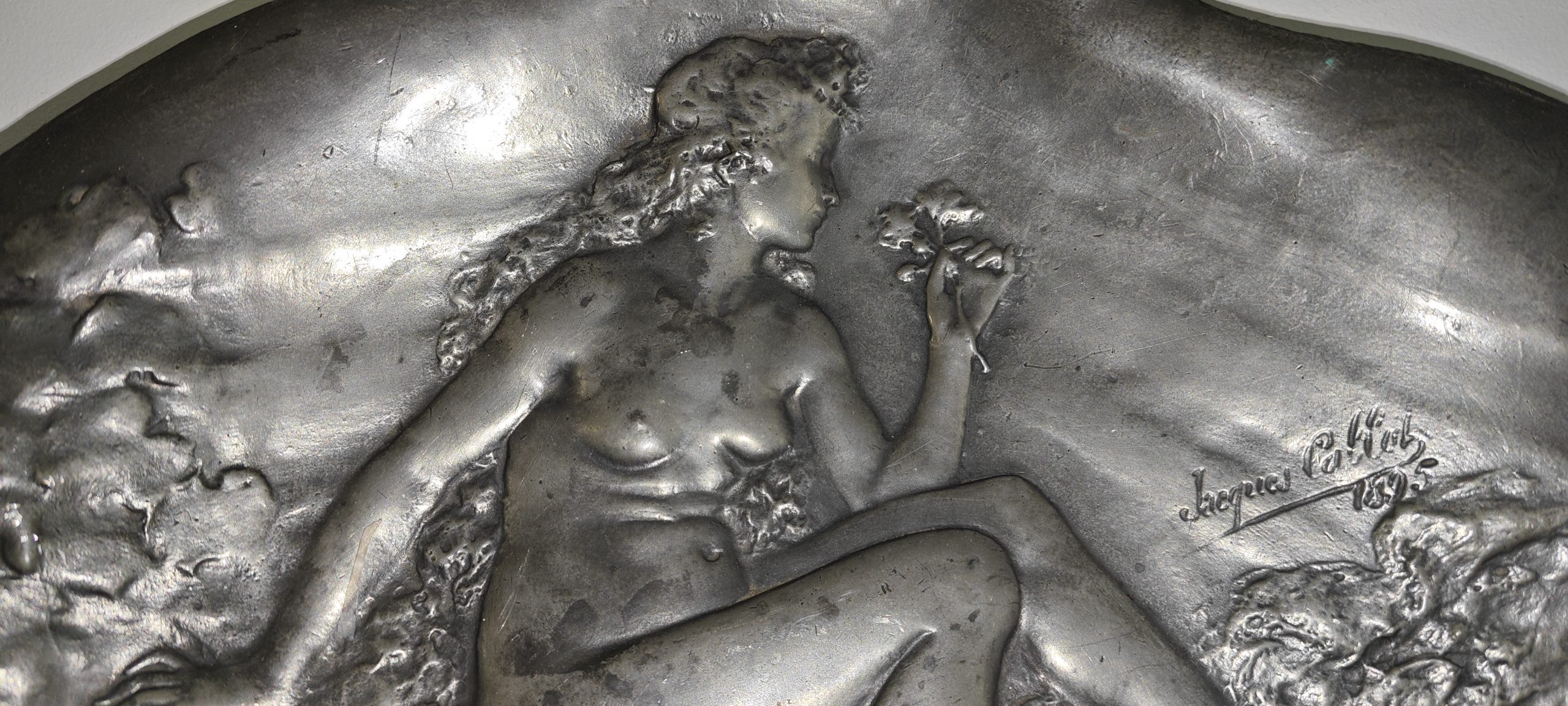 Coquillage en étain 3 détails du personnage