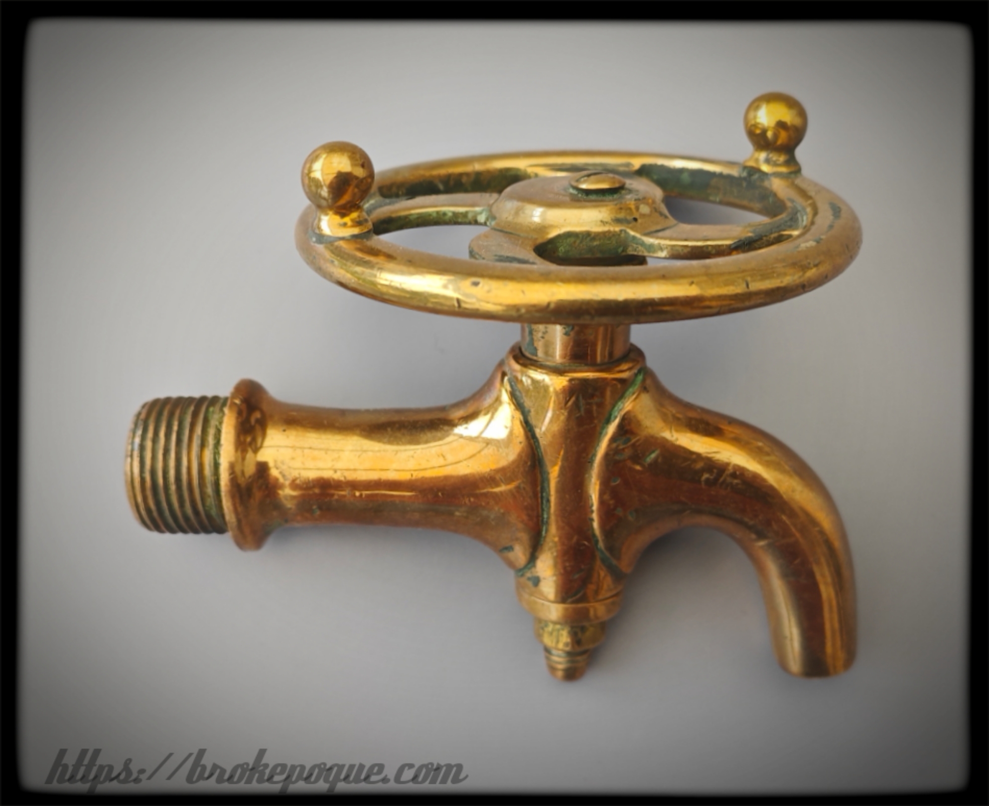 Robinet à volant 2 vue de côté